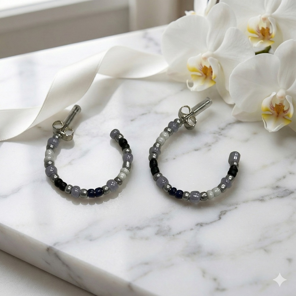 Set of 3 American Eagle Outfitters Hoop & Stud Earrings - Picture 2 of 11